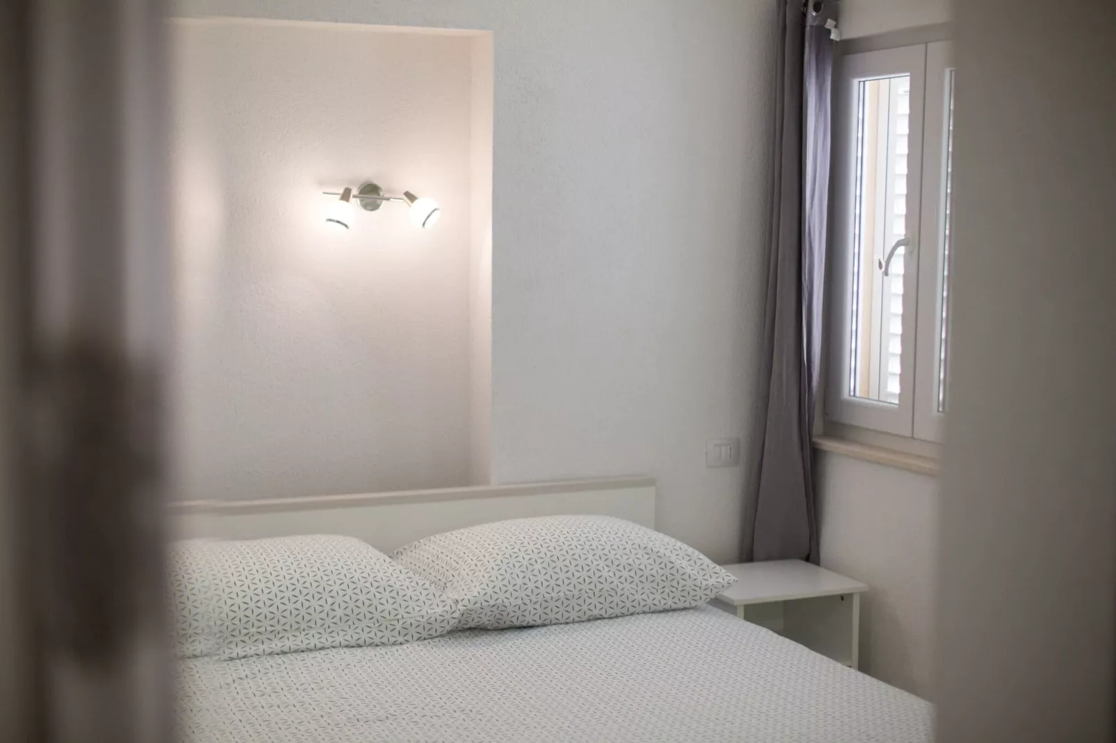 Serious Job Apartment - One Bedroom Apartment with Shared Terrace (veći)-Schlafzimmer