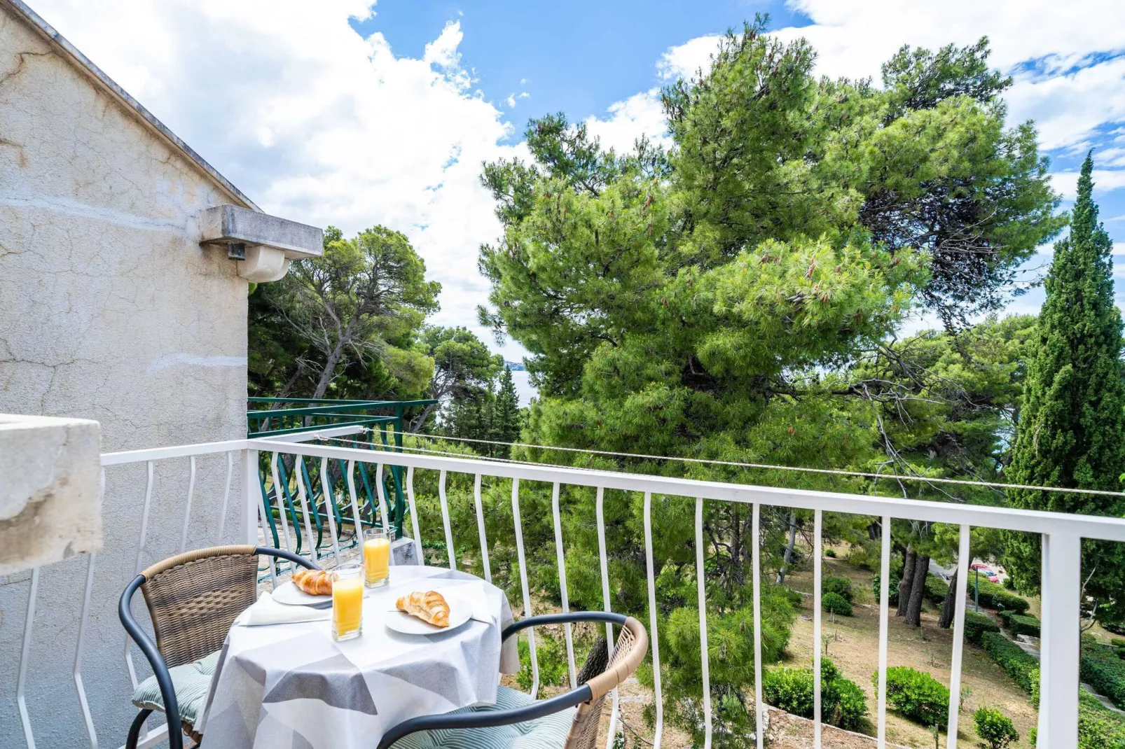 Apartment & Rooms Papa - Superior Double or Twin Room with Balcony and Partial Sea View (Soba 1)-Terrace balcony