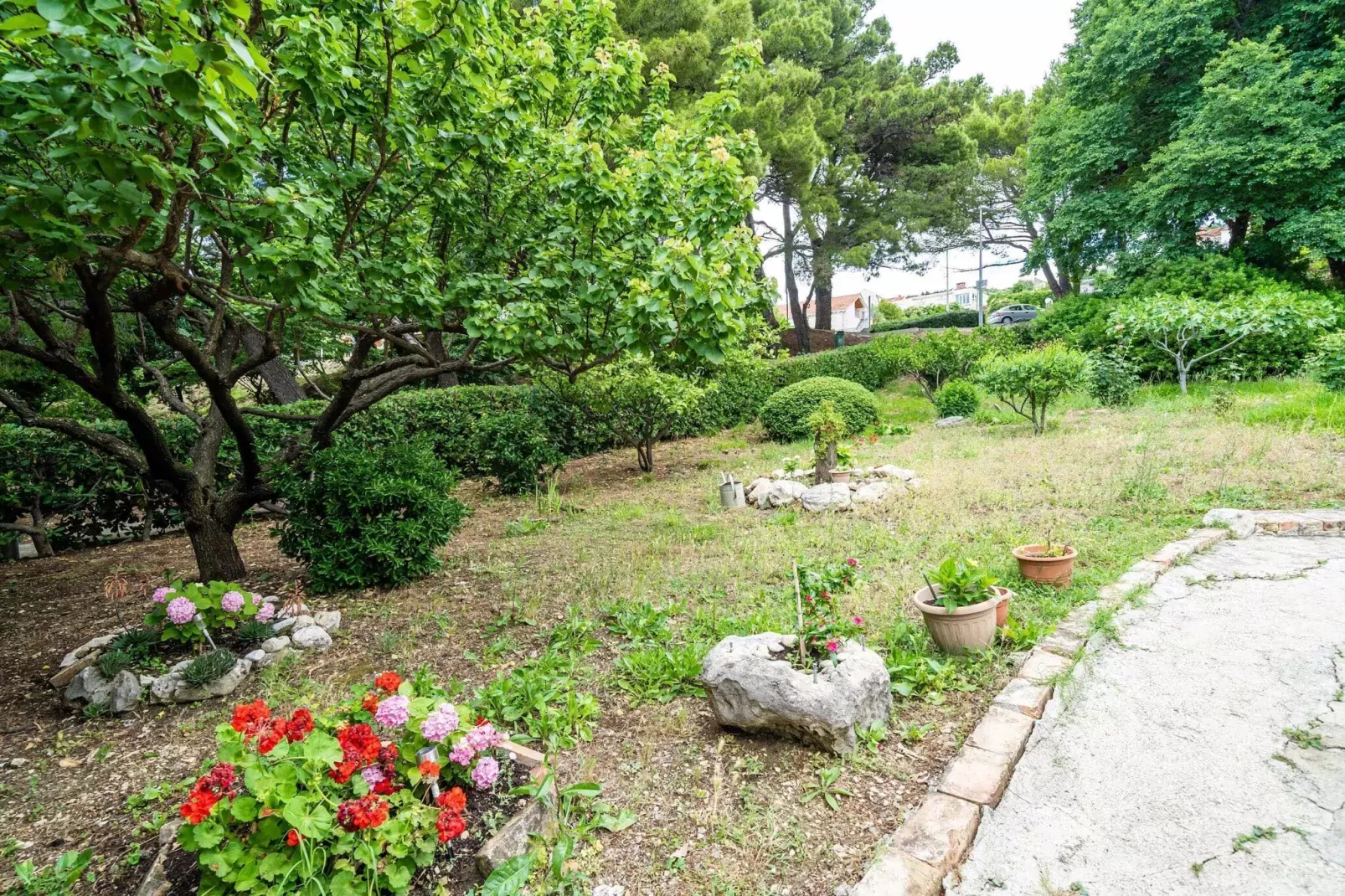 Apartment & Rooms Papa - Superior Double or Twin Room with Balcony and Partial Sea View (Soba 1)-Gardens summer
