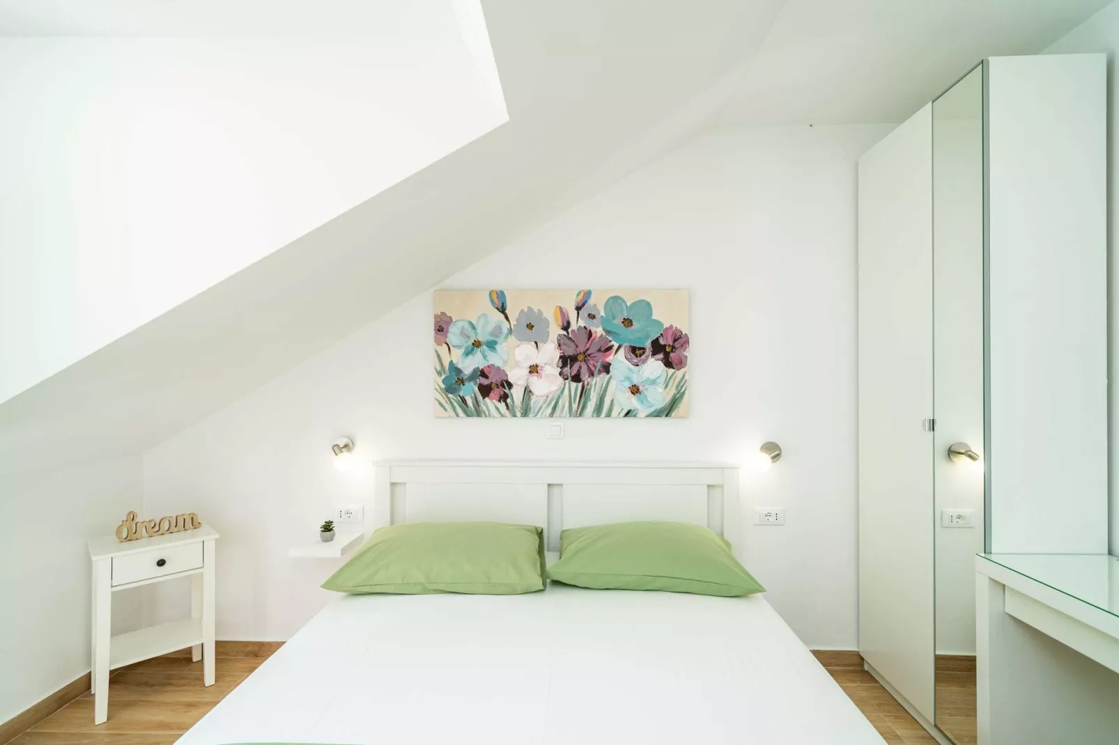 Apartment & Rooms Papa - Premium Double or Twin Room with Balcony and Partial Sea View (Soba 2)-Bedroom