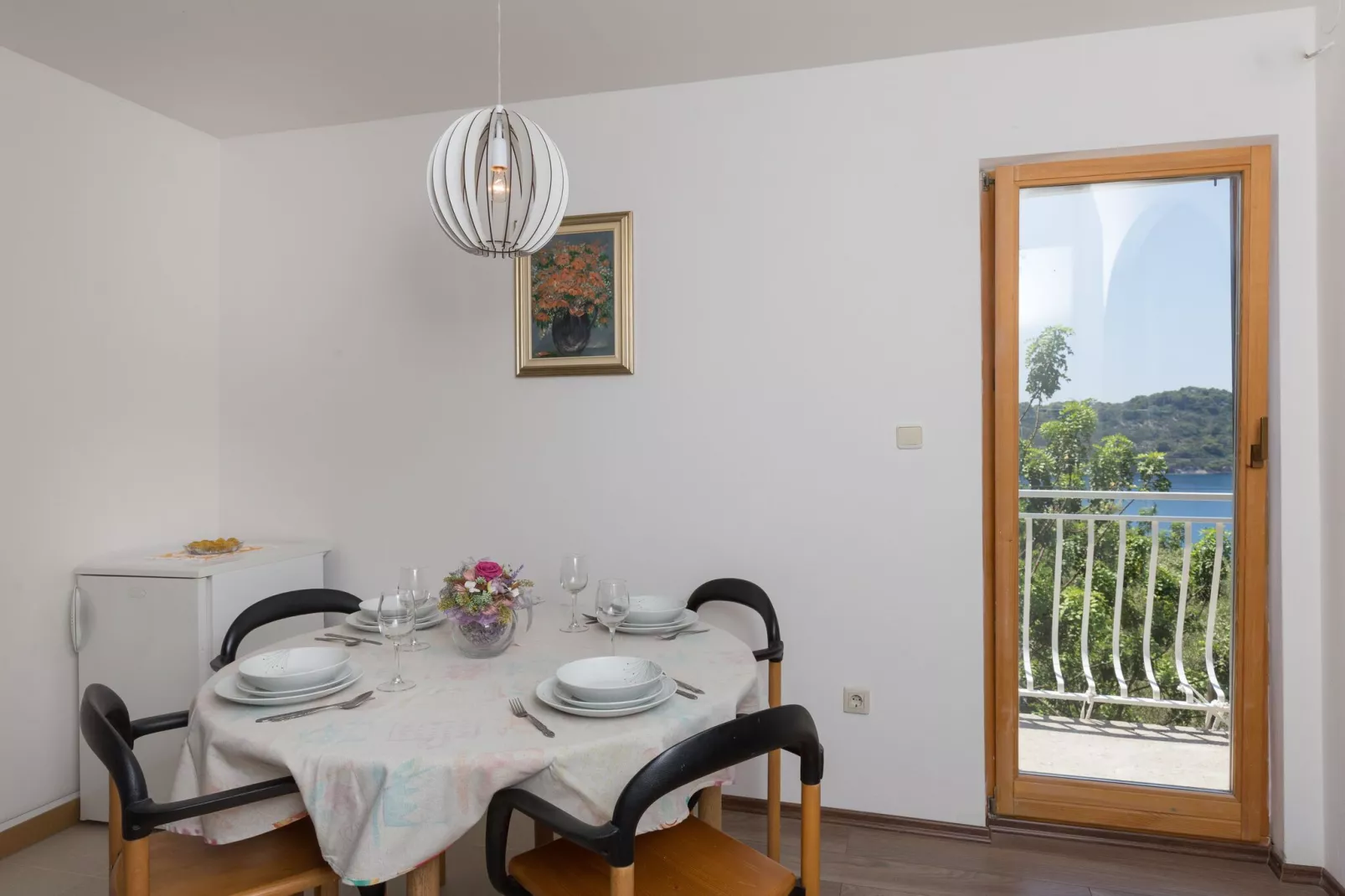 Apartment Kod Jadranke - Two Bedroom Apartment with Balcony and Sea View-Dining room
