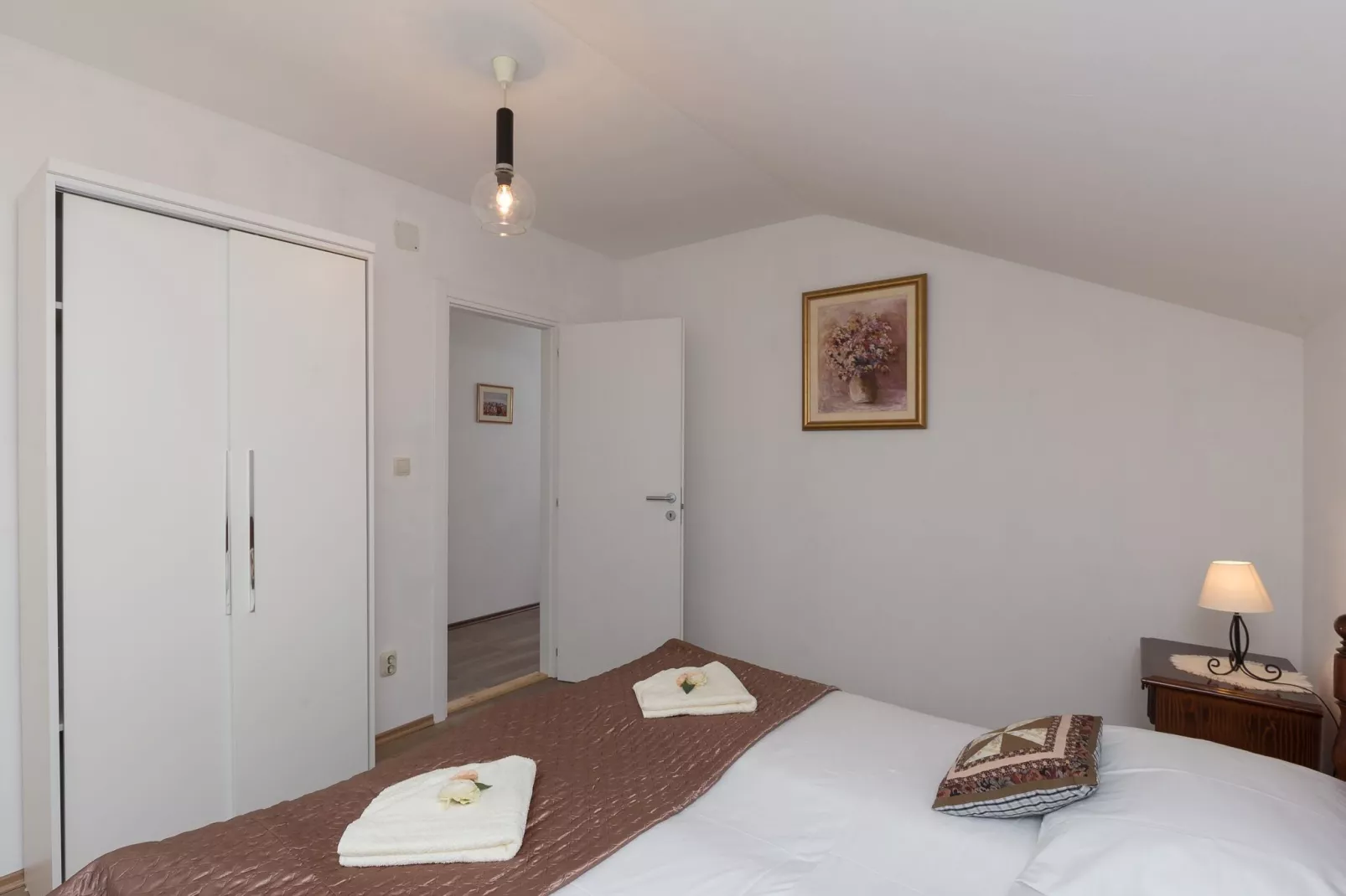 Apartment Kod Jadranke - Two Bedroom Apartment with Balcony and Sea View-Bedroom