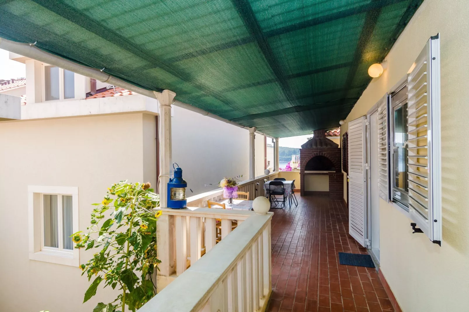 Apartments Rašica Molunat - One Bedroom Apartment with Patio and Sea View (Soba do kamina)-Terrassenbalkon