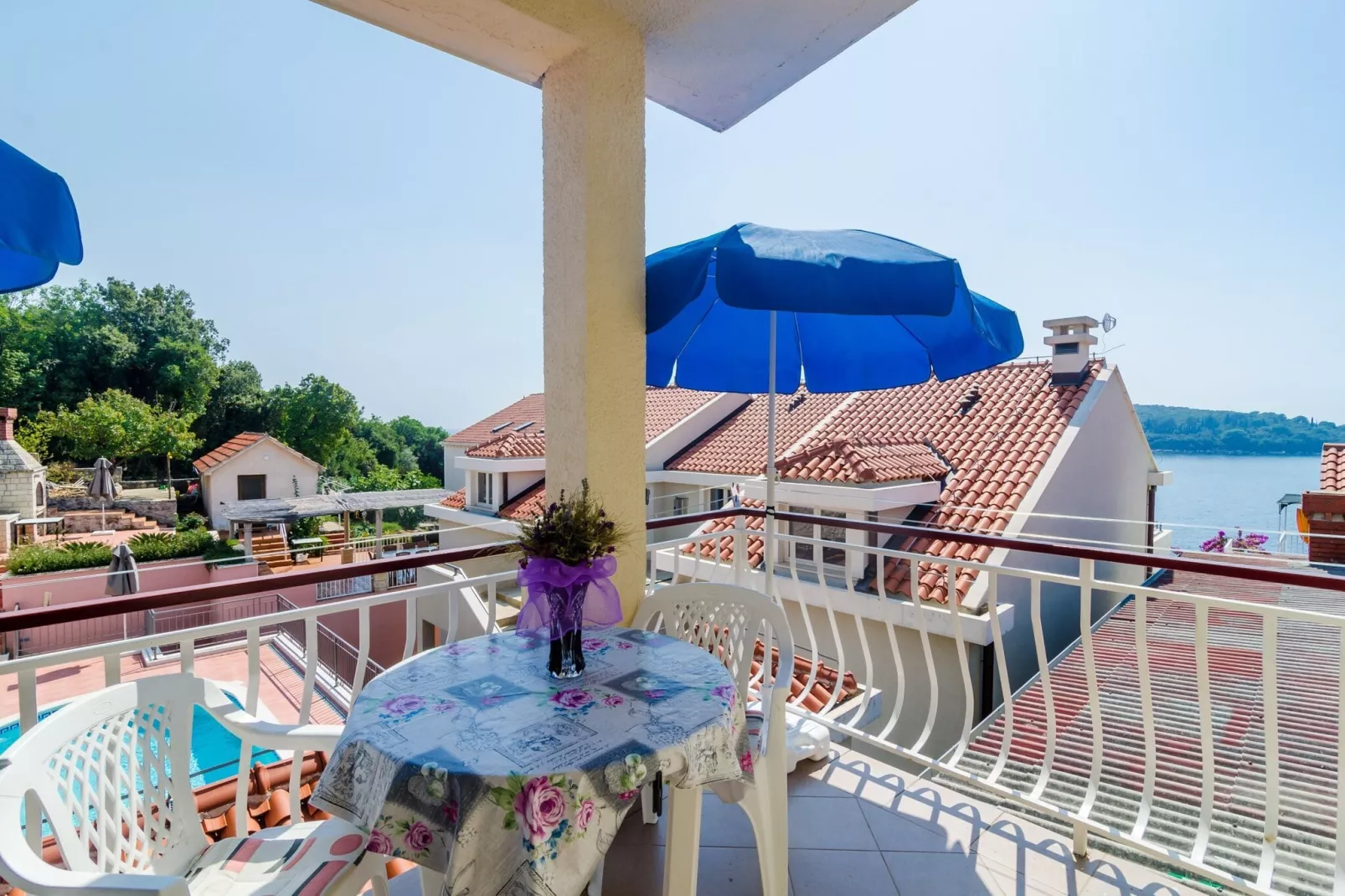 Apartments Rašica Molunat - Studio Apartment with Terrace and Sea View (Apartment 16)-Terrace balcony