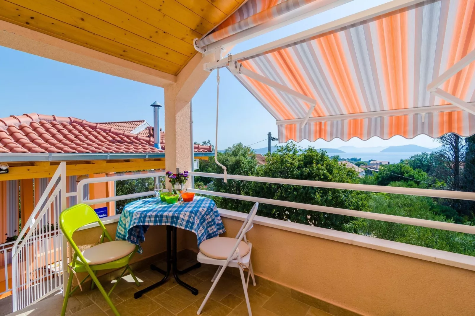 Apartments Donita - Standard Two Bedroom Apartment with Balcony and Sea View-Outdoor