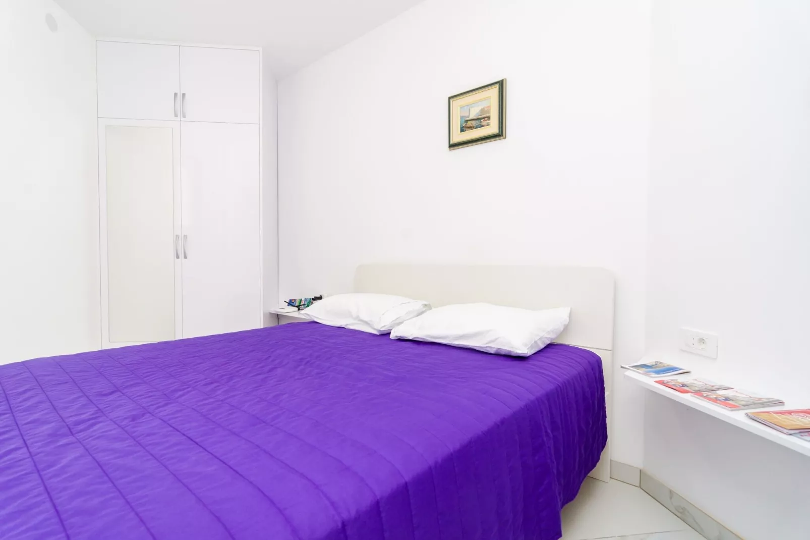 Apartment Riki - Studio Apartment with Balcony and City View A2-Living room