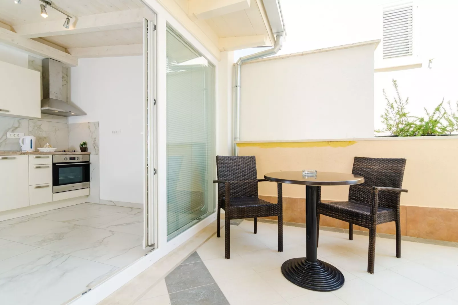 Apartment Riki - Studio Apartment with Balcony and City View A2-Terrace balcony