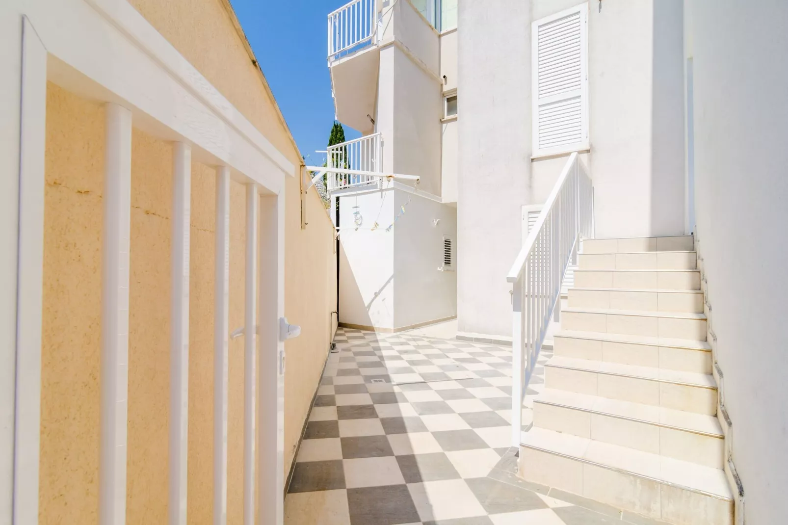 Apartment Riki - Studio Apartment with Balcony and City View A2-Outdoor