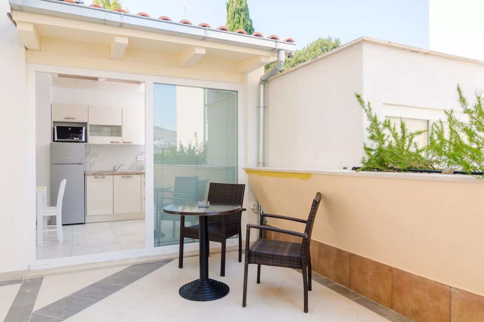 Apartment Riki - Studio Apartment with Balcony and City View A2-Terrace