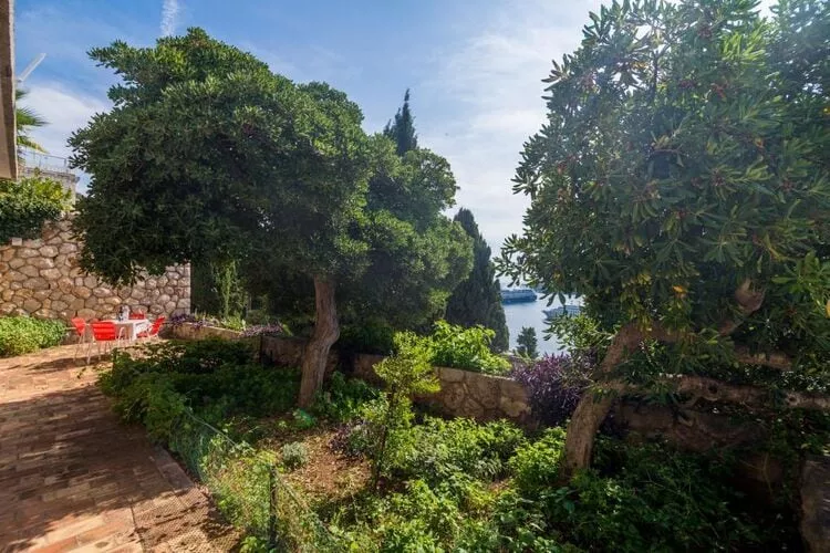 Apartment Charming Arena - One Bedroom Apartment with Terrace and Sea View-Terrasse