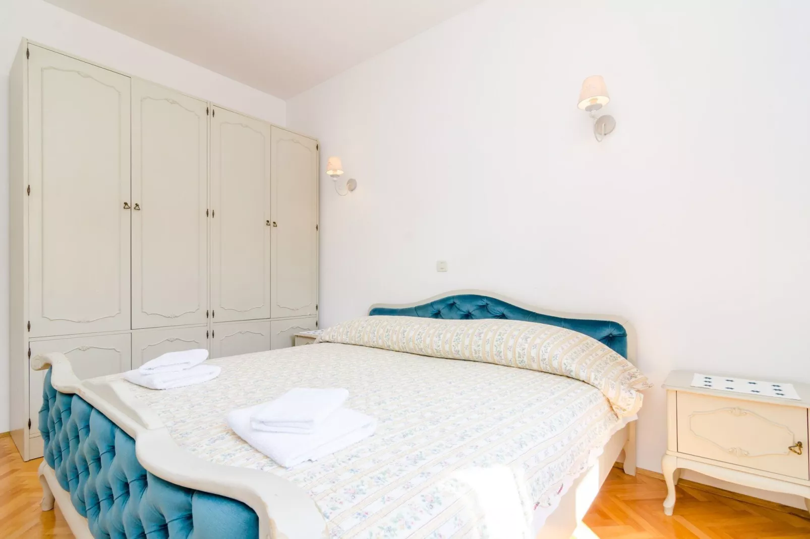 Stone House ''DiMaTo'' - Four Bedroom Holiday Home with Terrace-Schlafzimmer