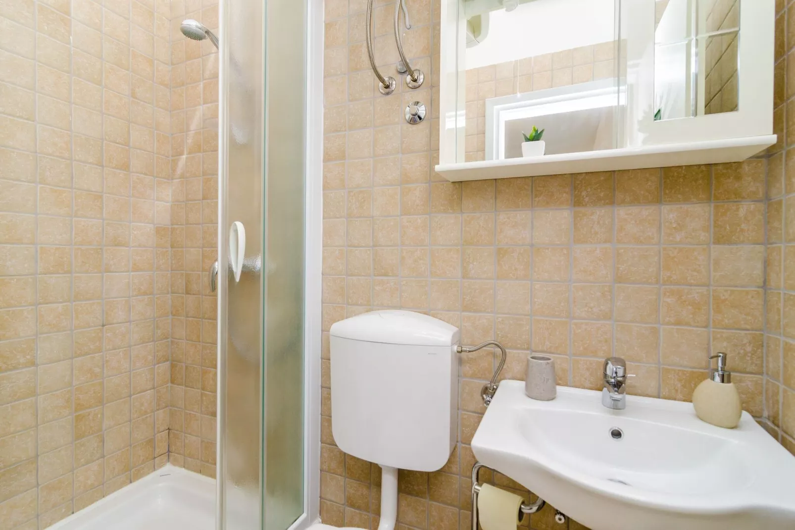 Stone House ''DiMaTo'' - Four Bedroom Holiday Home with Terrace-Badezimmer