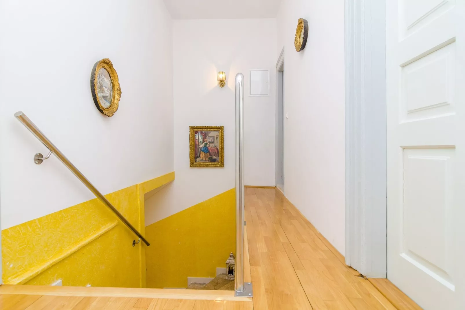 Stone House ''DiMaTo'' - Four Bedroom Holiday Home with Terrace-Innen