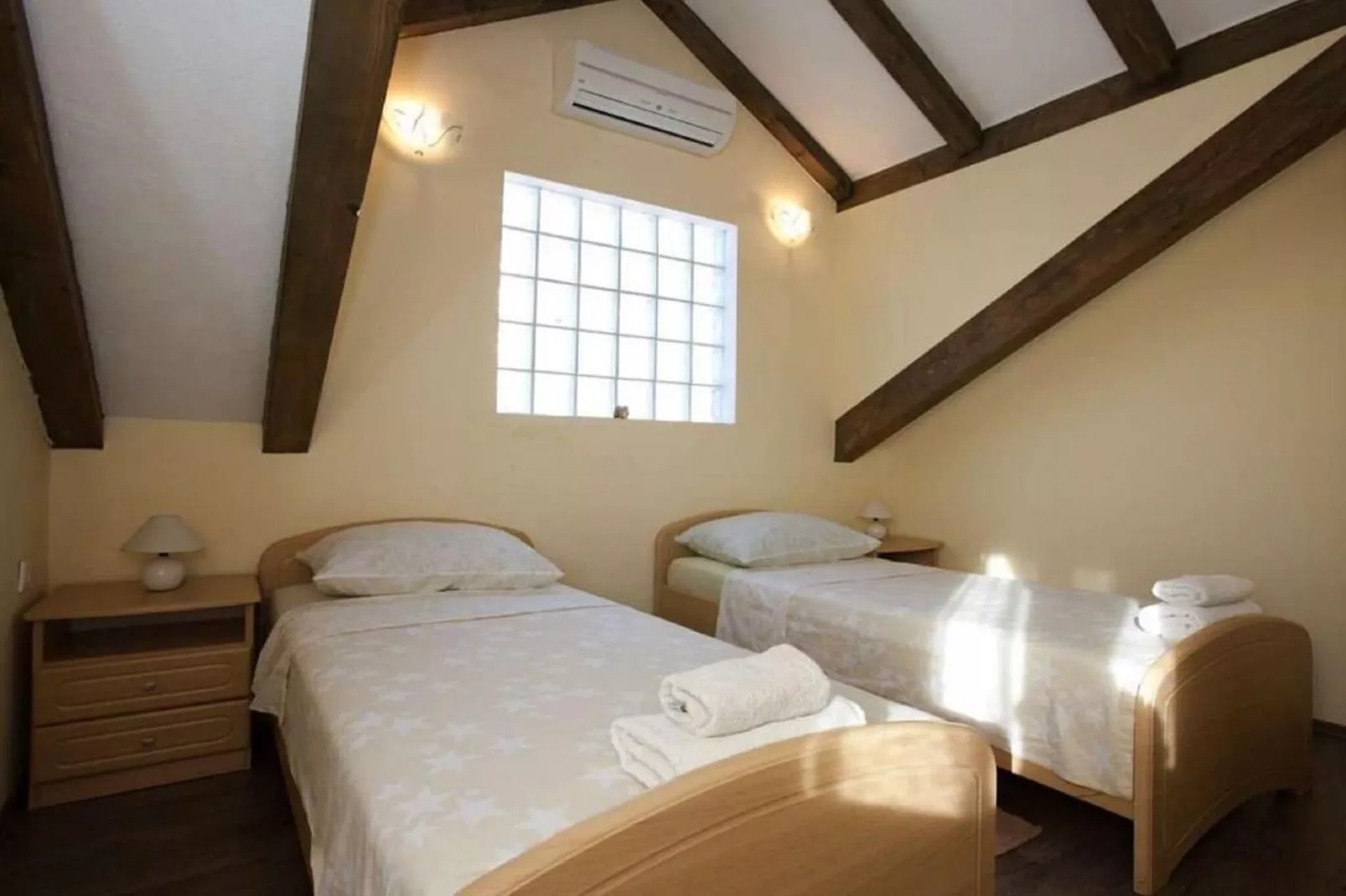 Apartment Magic - One Bedroom Apartment with Sea View-Bedroom