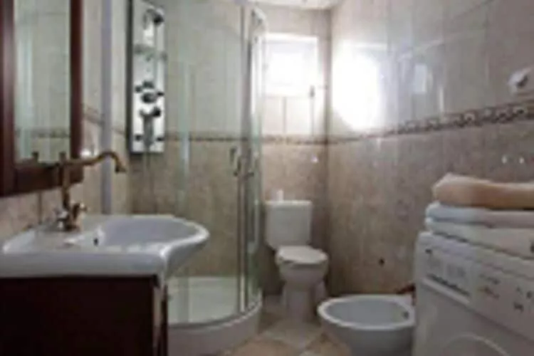 Apartment Magic - One Bedroom Apartment with Sea View-Bathroom