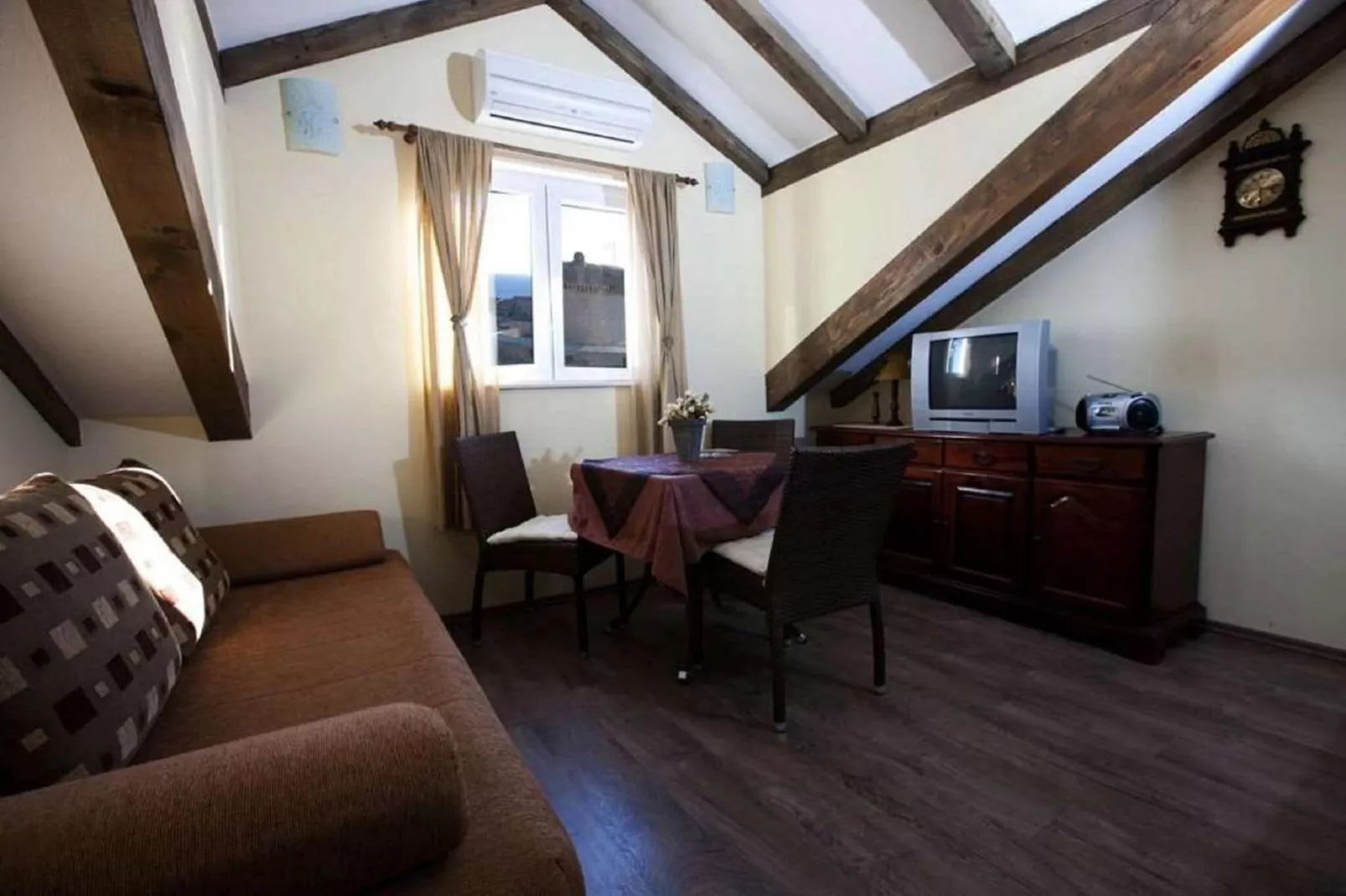 Apartment Magic - One Bedroom Apartment with Sea View-Indoor
