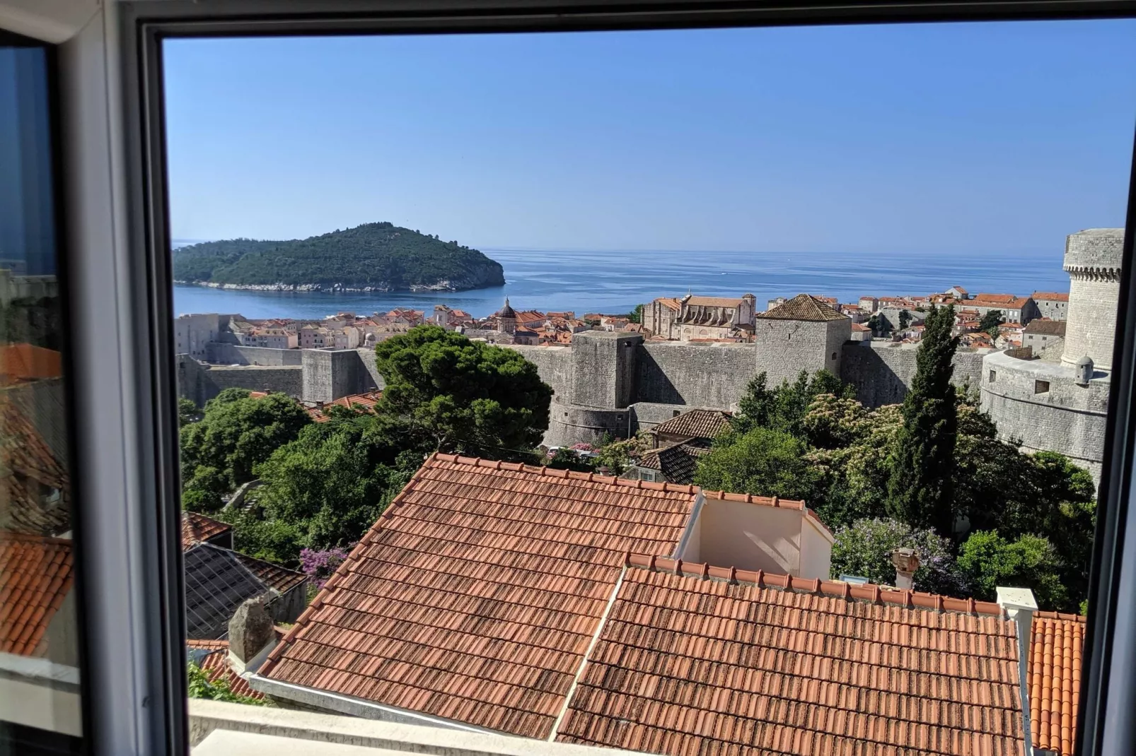 Apartment Magic - One Bedroom Apartment with Sea View-View