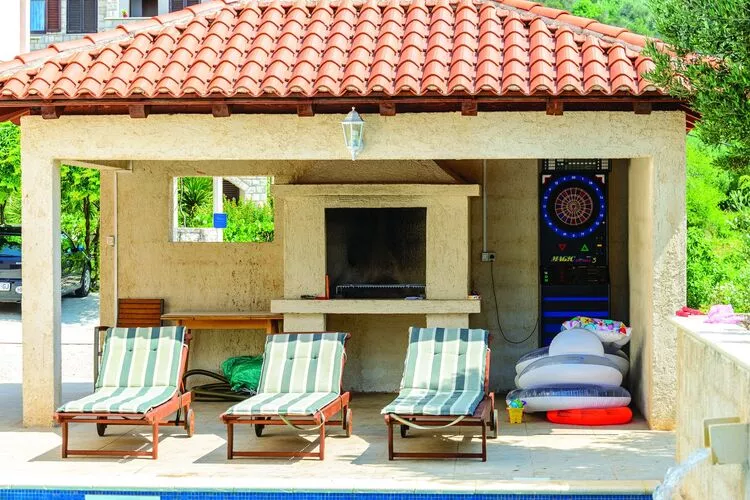 Villa Anka - Five-Bedroom Villa with Terrace and Swimming Pool-Terrasse