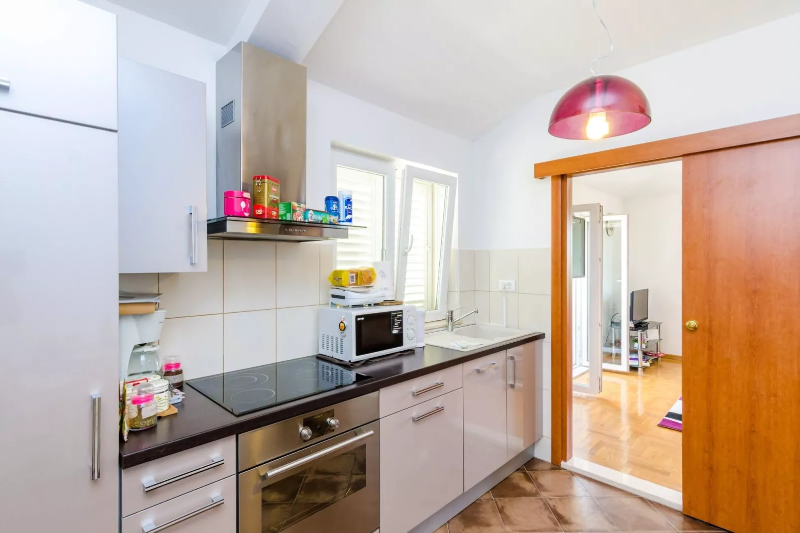 Ana Apartment - One Bedroom Apartment with Balcony-Kitchen