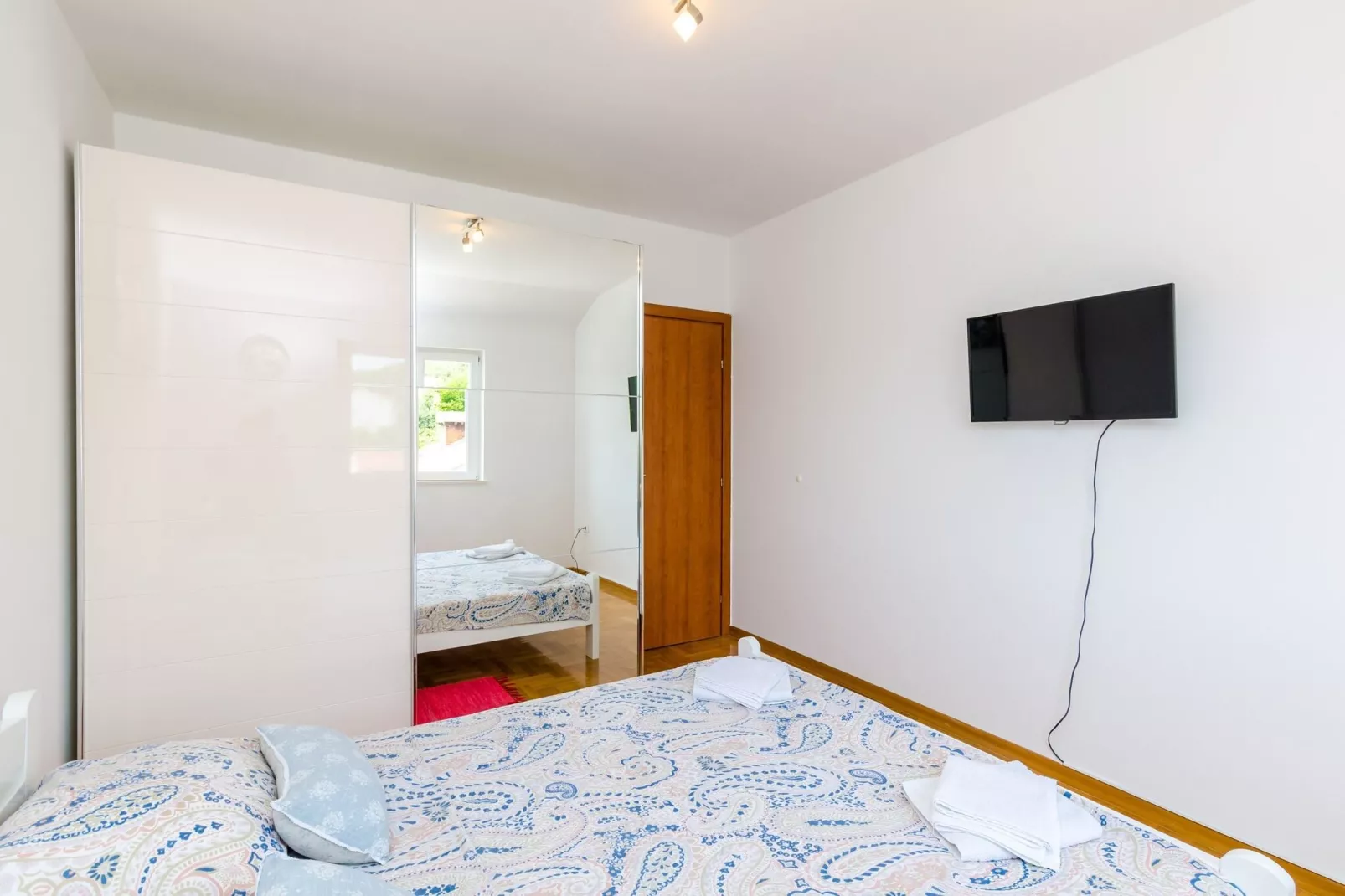 Ana Apartment - One Bedroom Apartment with Balcony-Bedroom