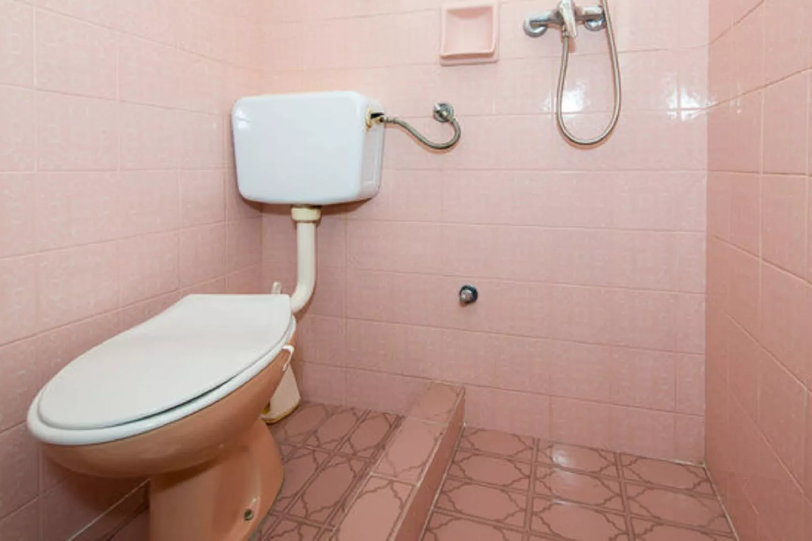 Guest House Mrdalo - Comfort Double Room 2-Badezimmer