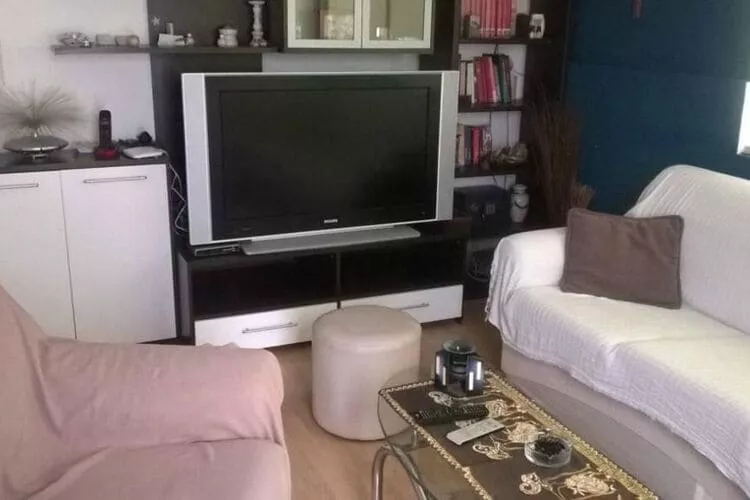 Apartment Roksy - Two-Bedroom Apartment with Terrace and Sea View (ST)-Living room
