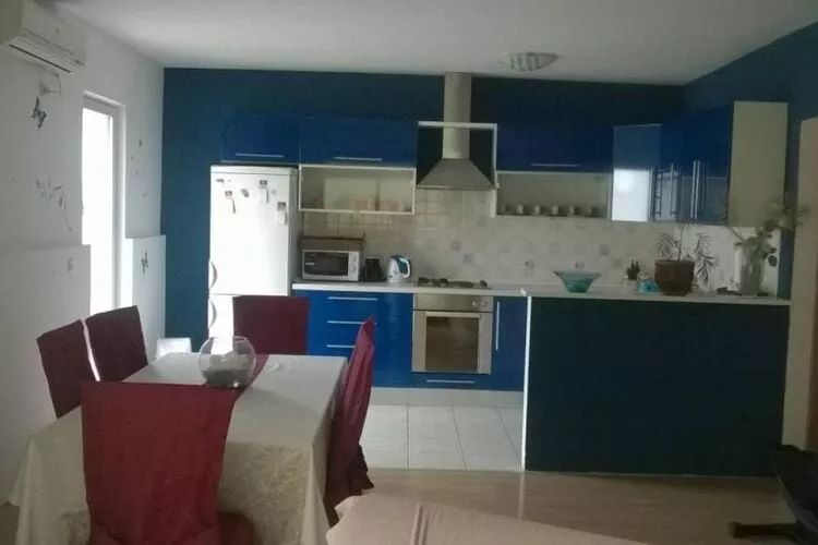 Apartment Roksy - Two-Bedroom Apartment with Terrace and Sea View (ST)-Kitchen