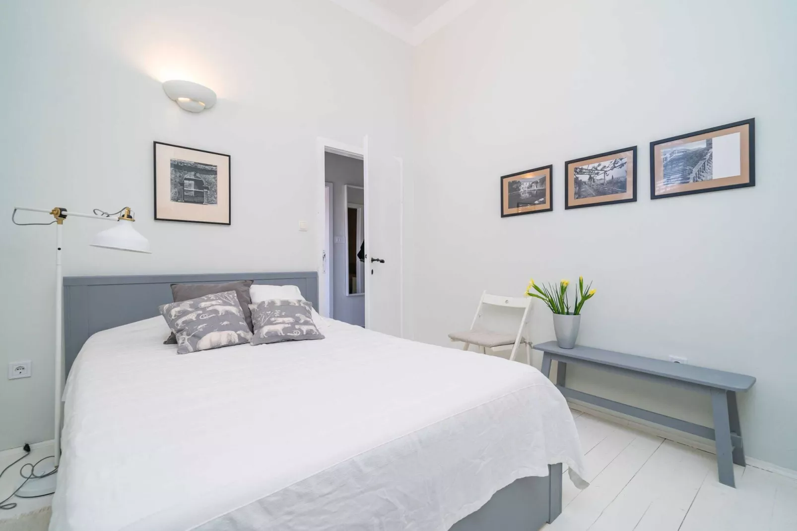 Apartment Ranieri - One Bedroom Apartment with City View-Bedroom