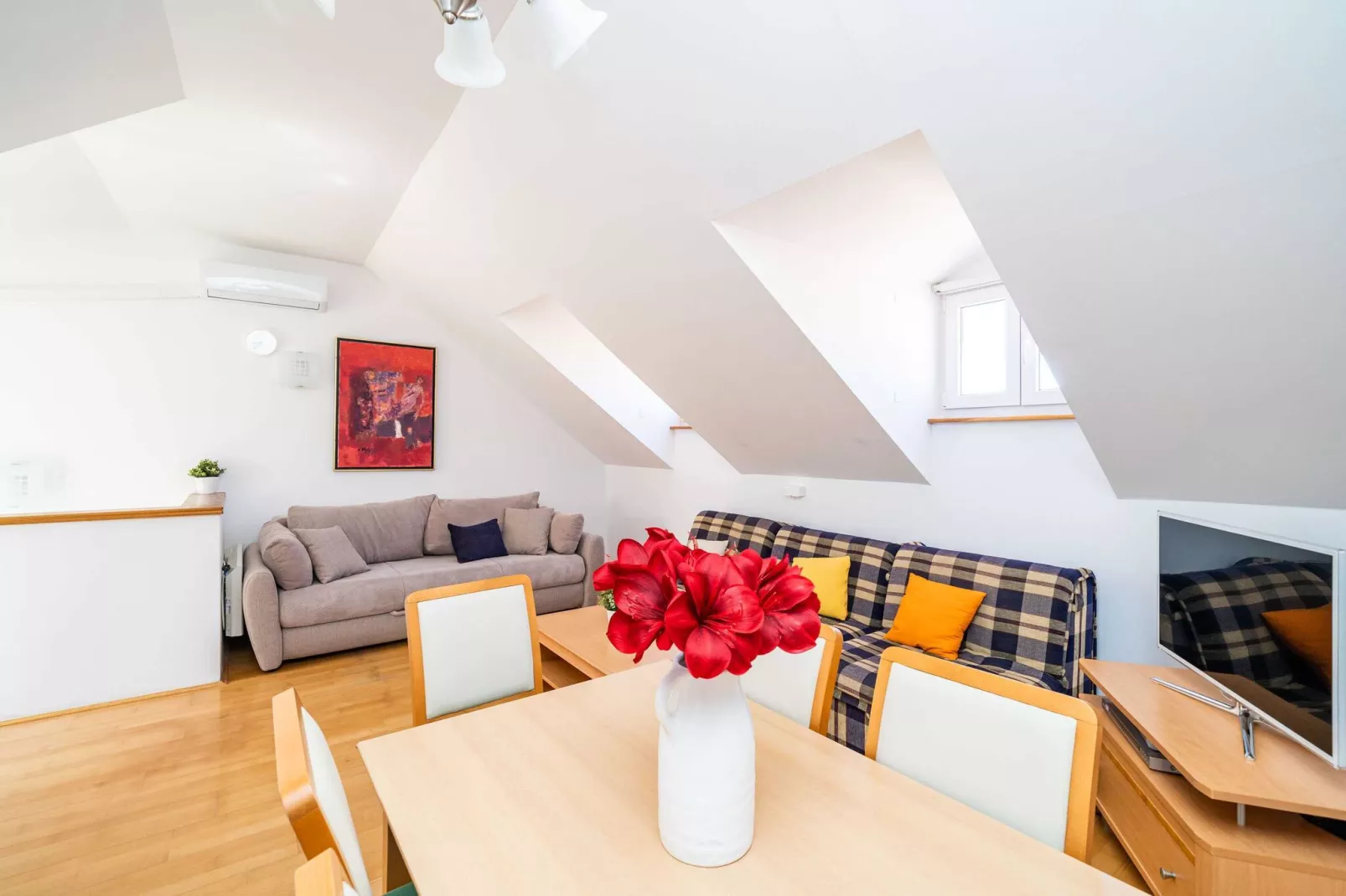 Apartments Foteza - Duplex Two Bedroom Apartment (Second\/ Third Floor)-Dining room
