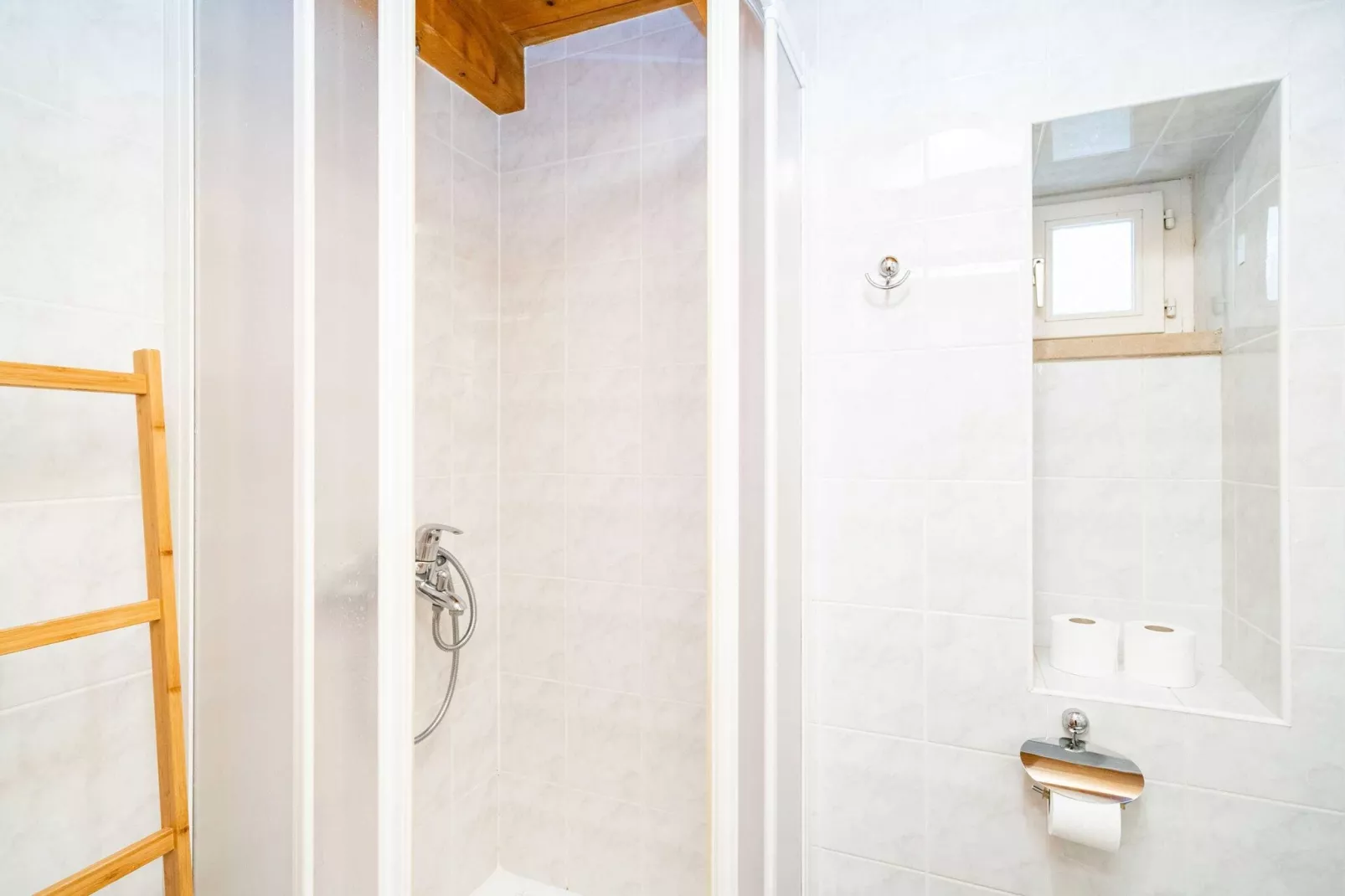 Apartments Foteza - Duplex Two Bedroom Apartment (Second\/ Third Floor)-Bathroom