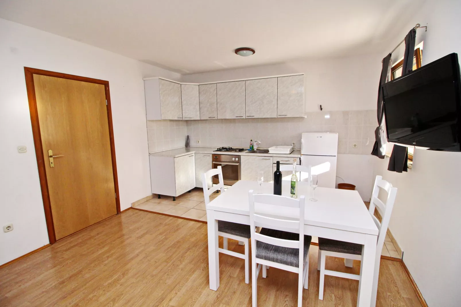 Apartments Marković Orebić - One Bedroom Apartment with Terrace and Garden View (A2)-Dining room