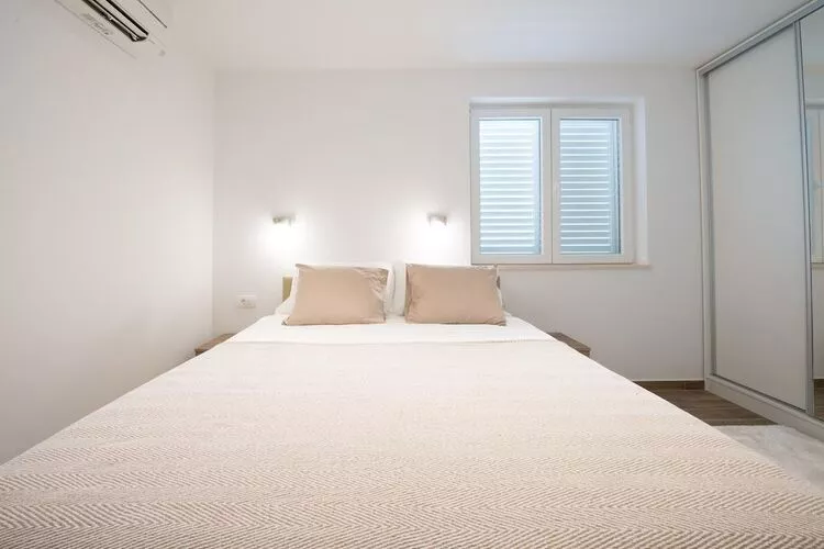 Apartments Horizon - One-Bedroom Apartment with Balcony and Sea View-Schlafzimmer