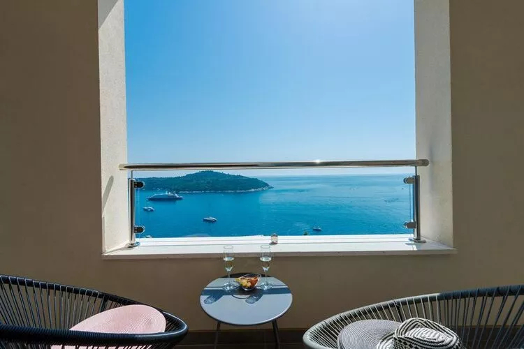 Apartments Horizon - One-Bedroom Apartment with Balcony and Sea View-Terrassenbalkon
