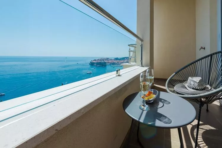 Apartments Horizon - One-Bedroom Apartment with Balcony and Sea View-Terrassenbalkon