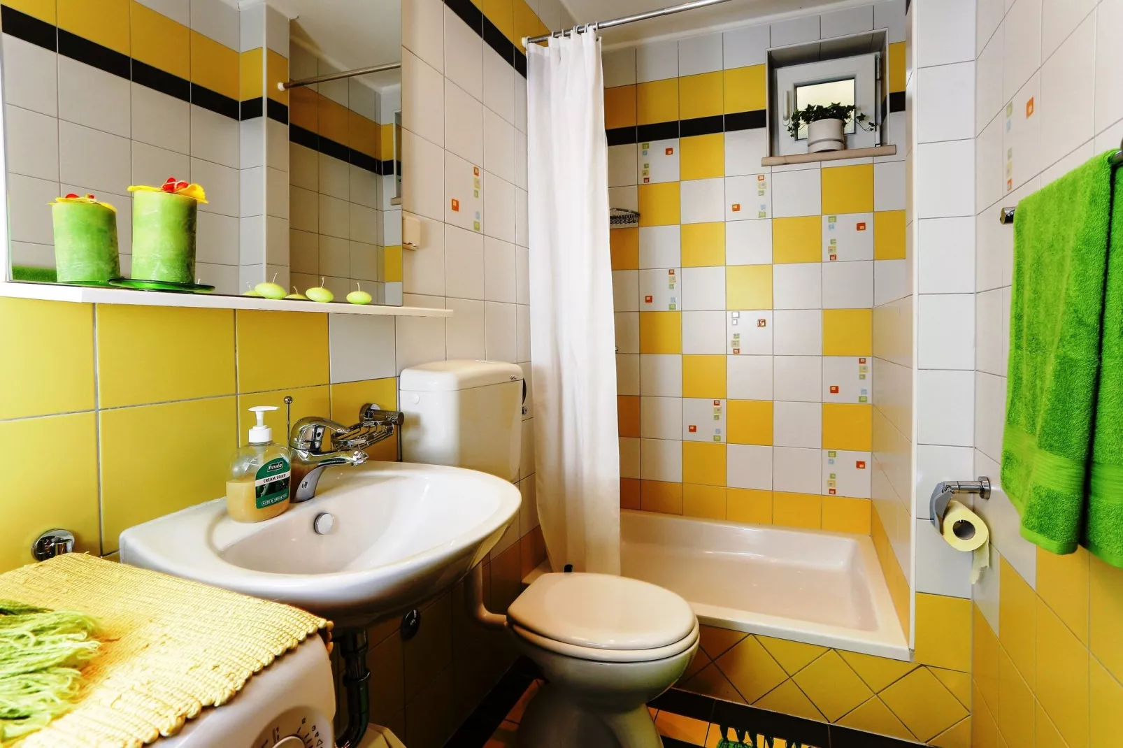 Apartments Lina - Two Bedroom Apartment with Terrace (A1)-Badezimmer