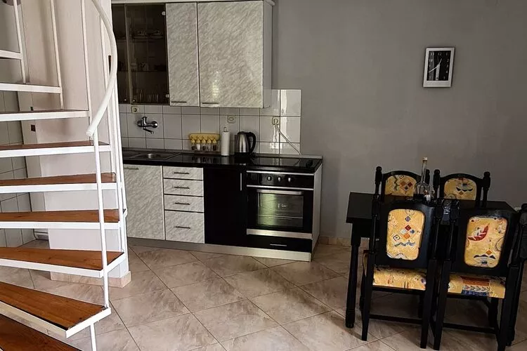 Holiday Home Gea - Three Bedroom Holiday Home with Terrace and Partial Sea View-Kitchen