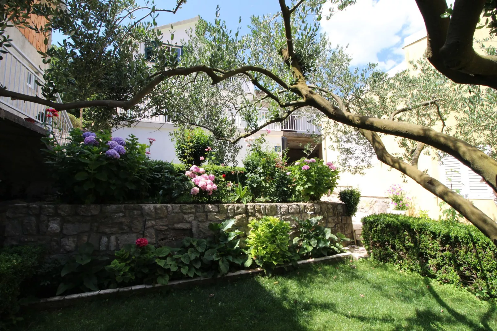 Holiday Home Gea - Three Bedroom Holiday Home with Terrace and Partial Sea View-Outdoor