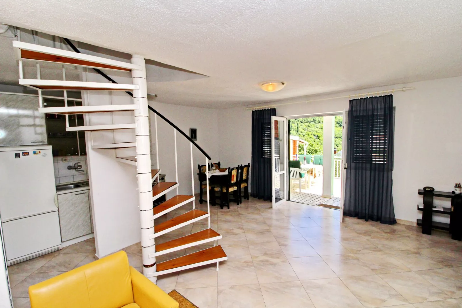 Holiday Home Gea - Three Bedroom Holiday Home with Terrace and Partial Sea View-Stairs