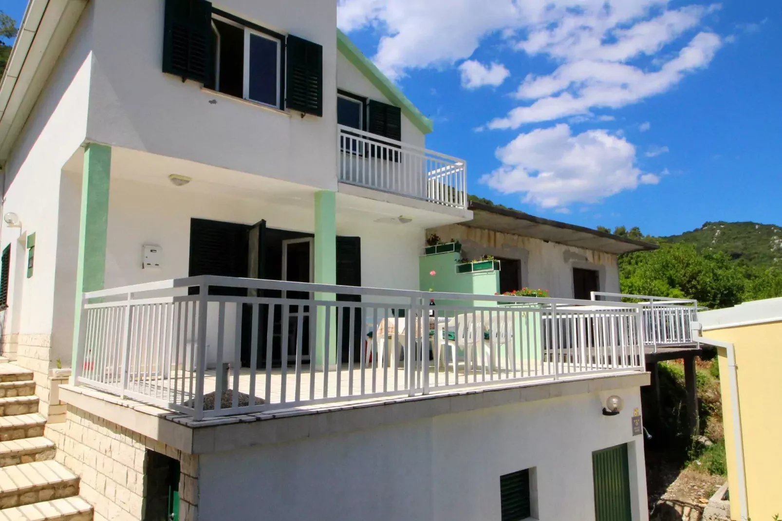 Holiday Home Gea - Three Bedroom Holiday Home with Terrace and Partial Sea View-Outdoor