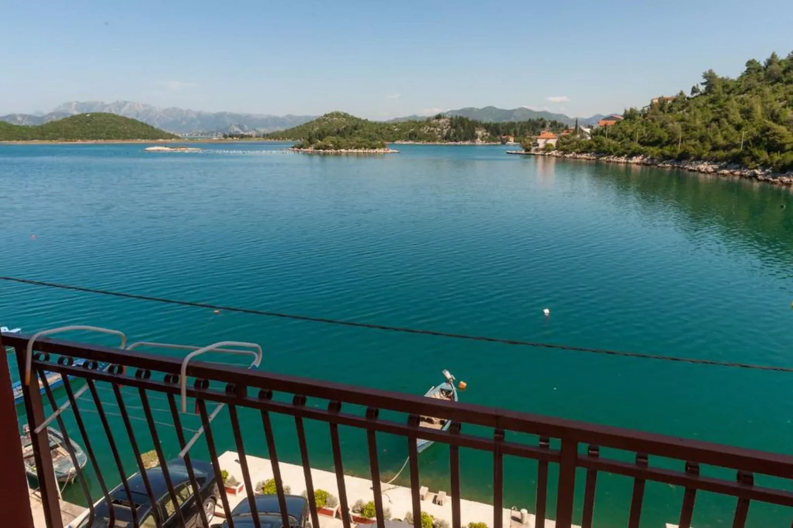Apartments Tiho & Jelena- One Bedroom Apartment with Balcony and Sea View (Maestral)-View