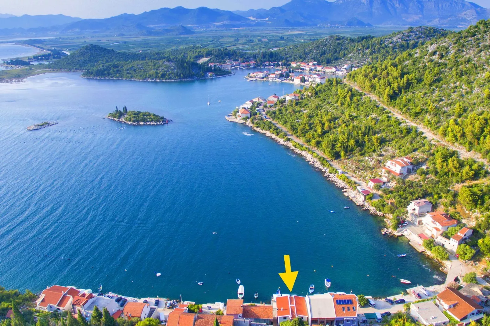 Apartments Tiho & Jelena- One Bedroom Apartment with Balcony and Sea View (Maestral)-View