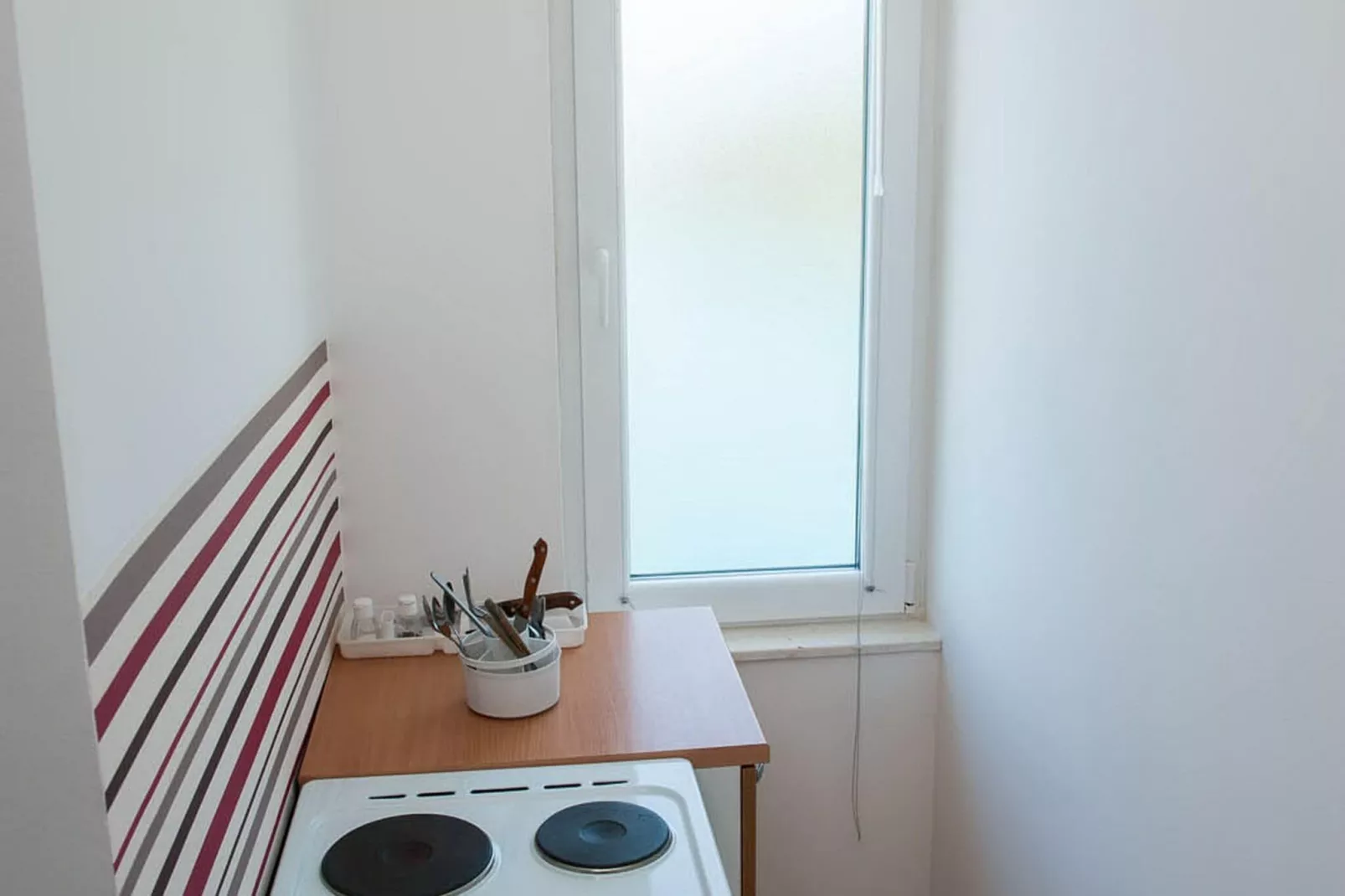 Apartments Tiho  & Jelena - Studio Apartment with Balcony and Sea View (Fureal)-Kitchen
