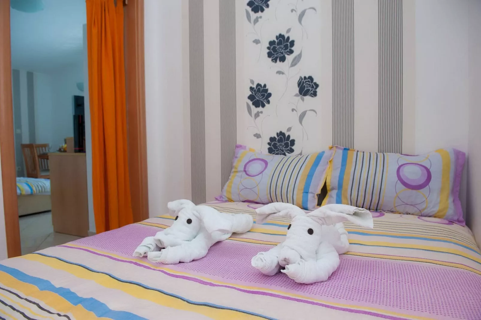 Apartments Tiho  & Jelena - Studio Apartment with Balcony and Sea View (Fureal)-Bedroom