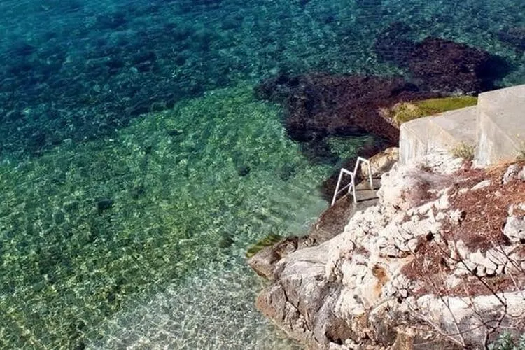 Villa Ro - Ela - Double or Twin Room with Balcony and Sea View - S4-Ambiente