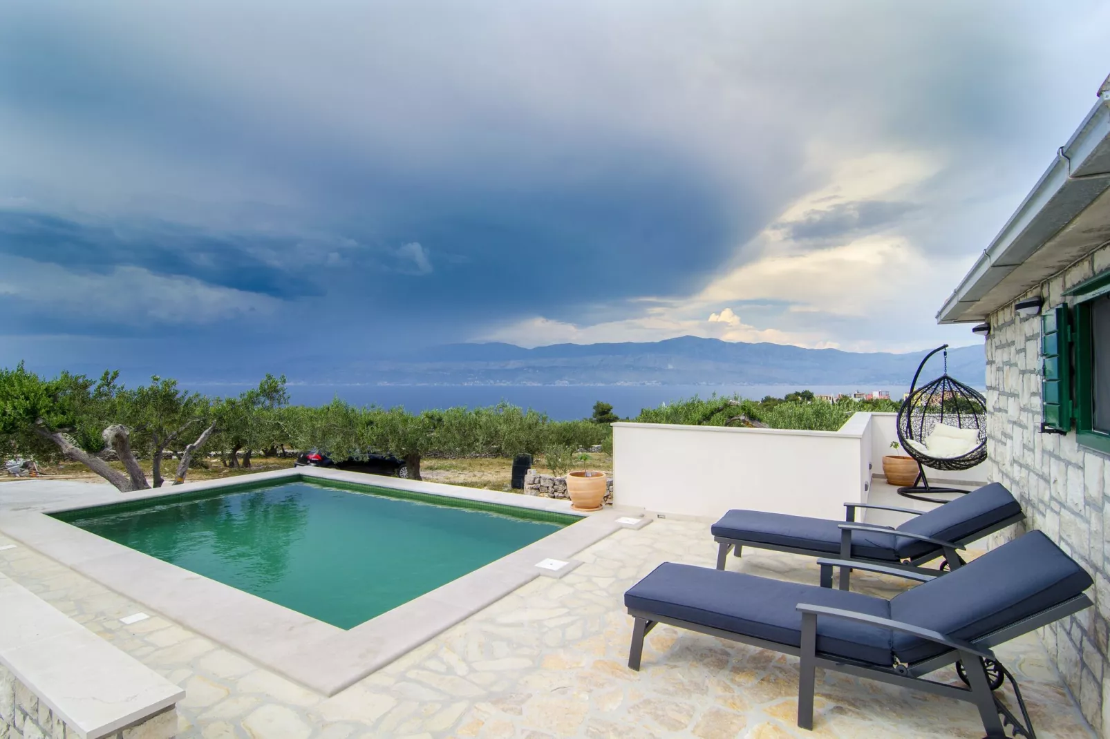 Holiday Home Bliss - Holiday Home with Outdoor Pool and Sea View (ST)-Pool