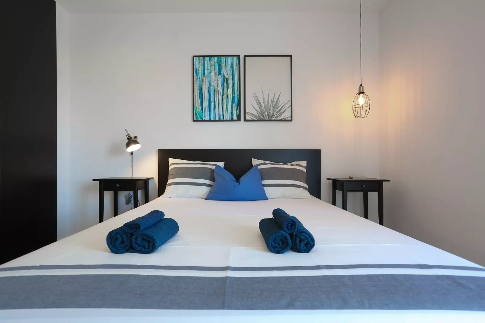 Apartments Martić - Three Bedroom Apartment with Balconies and Sea View - (ST)-Bedroom