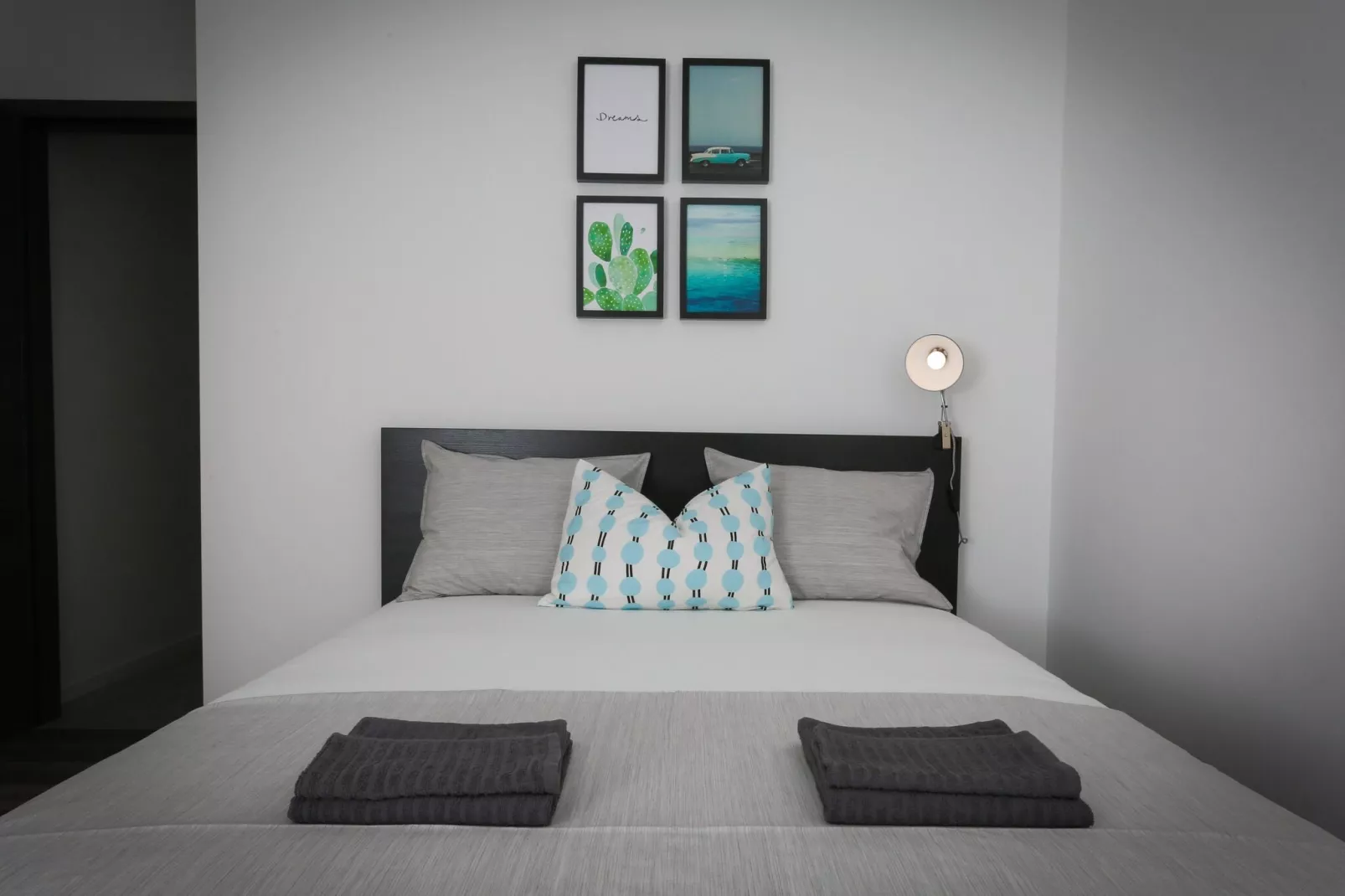 Apartments Martić - Three Bedroom Apartment with Balconies and Sea View - (ST)-Bedroom
