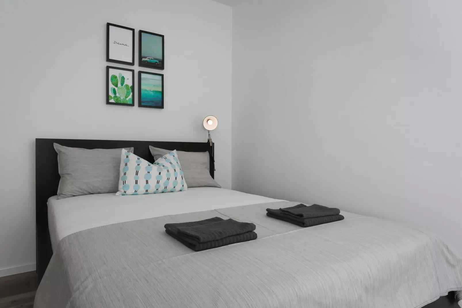 Apartments Martić - Three Bedroom Apartment with Balconies and Sea View - (ST)-Bedroom