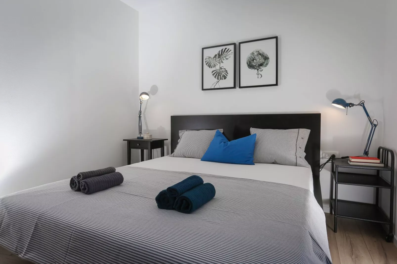 Apartments Martić - Three Bedroom Apartment with Balconies and Sea View - (ST)-Bedroom