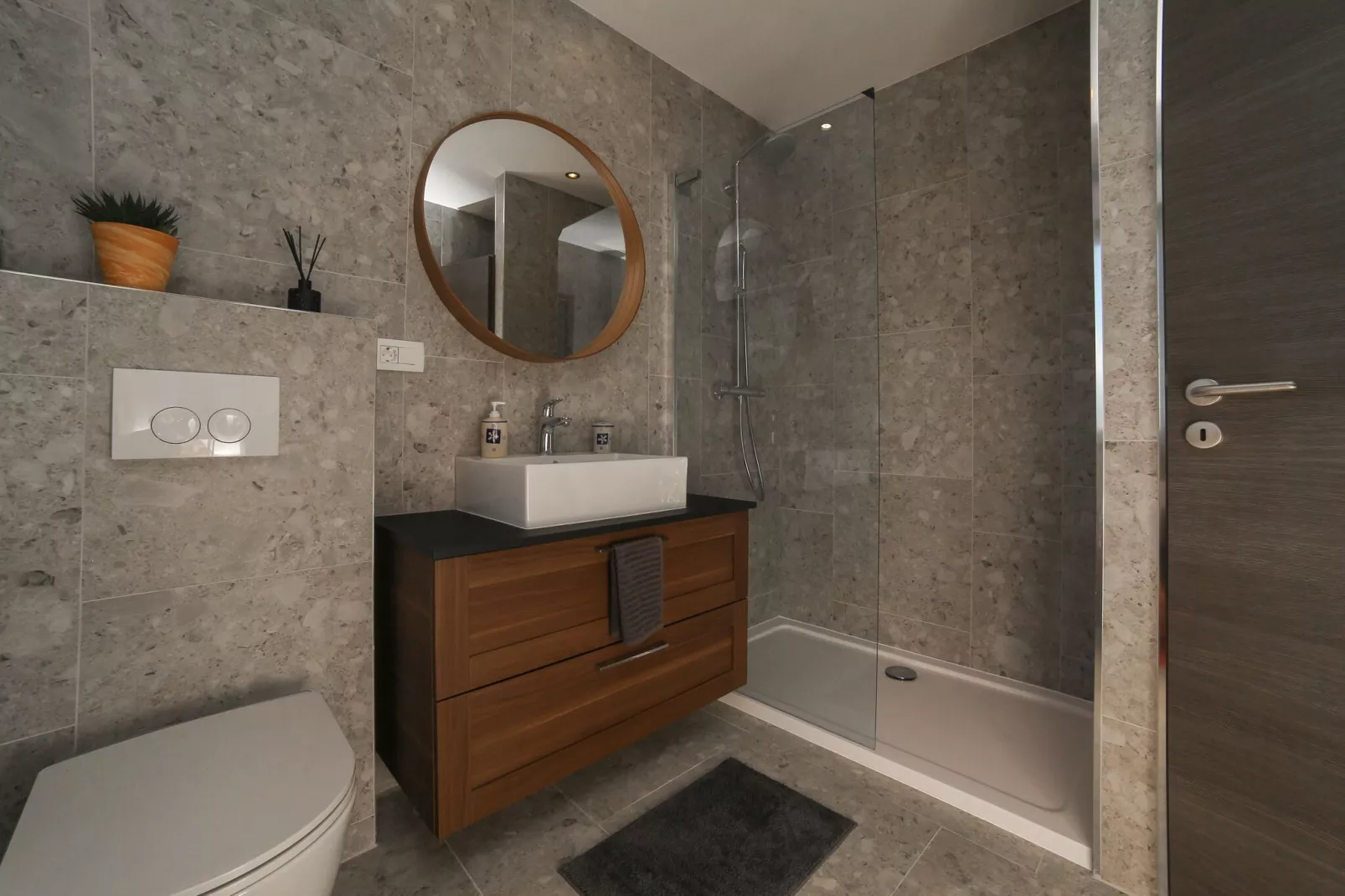 Apartments Martić - Three Bedroom Apartment with Balconies and Sea View - (ST)-Bathroom